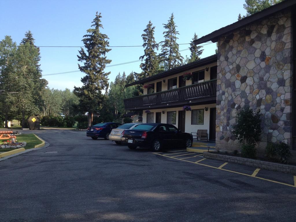 The Gateway Inn Canmore Exteriör bild