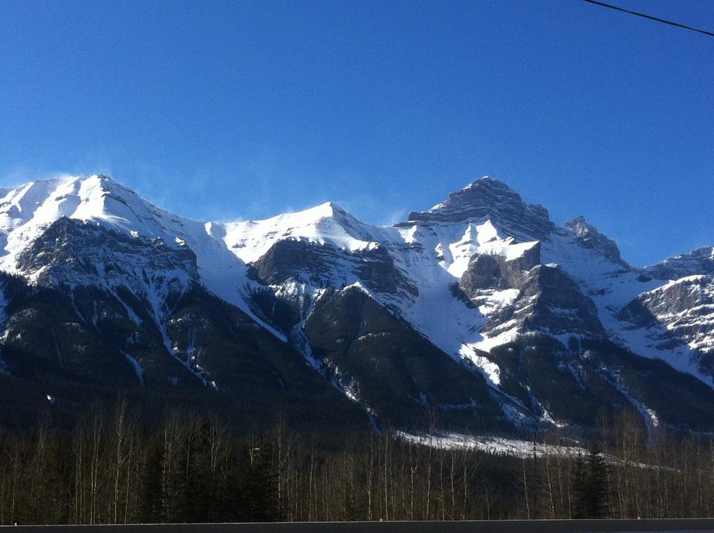 The Gateway Inn Canmore Exteriör bild