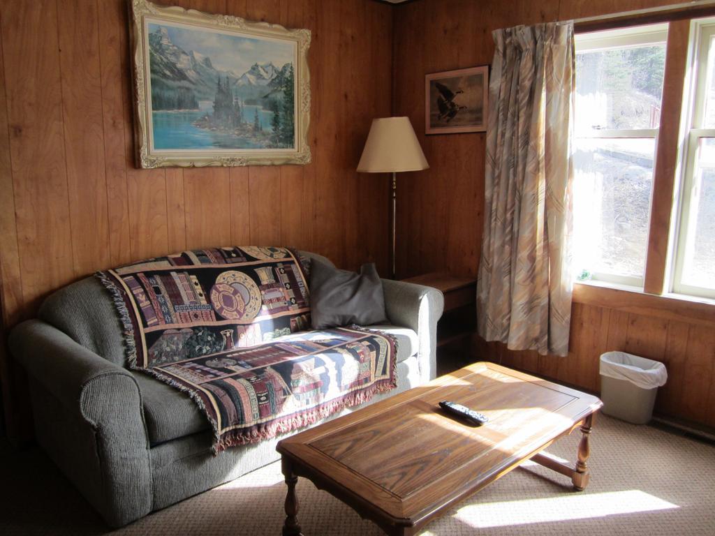 The Gateway Inn Canmore Exteriör bild